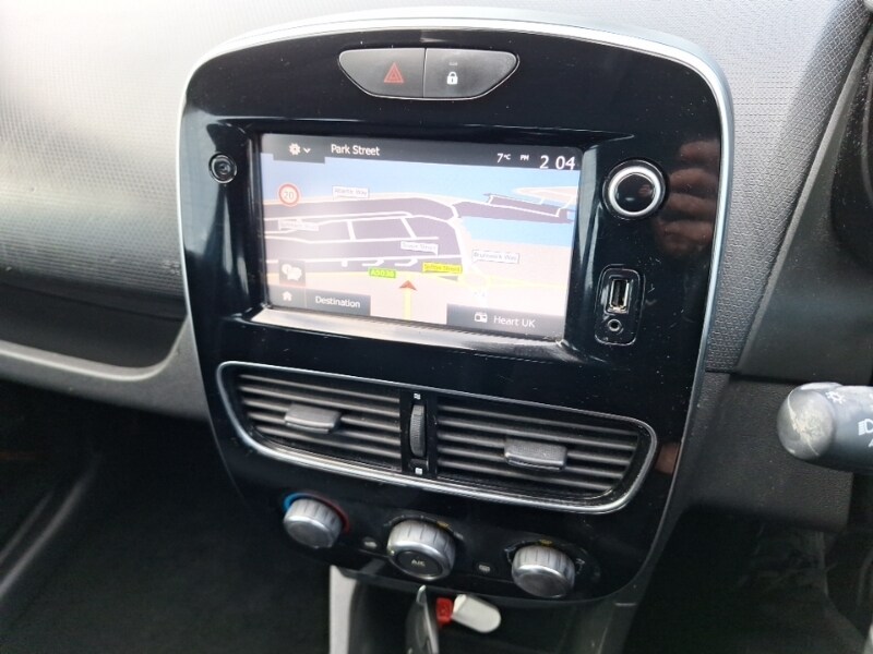 Used Renault Clio 2018 for sale - 76795454: Photo 18