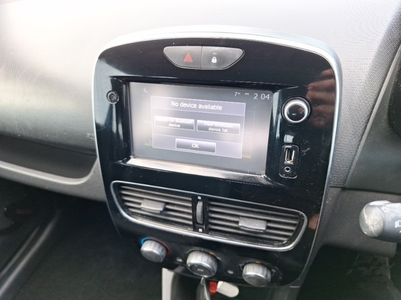 Used Renault Clio 2018 for sale - 76795454: Photo 19