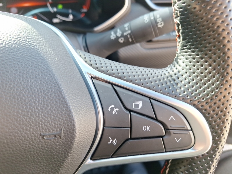 Used Renault Clio 2023 for sale - 76983382: Photo 19