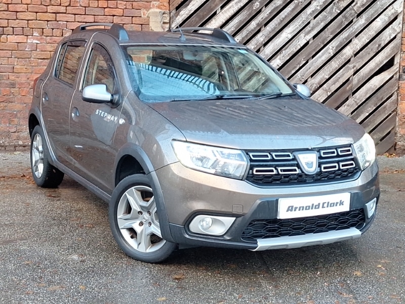 Used Dacia Sandero Stepway 2017 for sale - 76721688: Photo 1