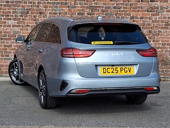 Used Kia Ceed 2025 for sale - 75591923: Photo