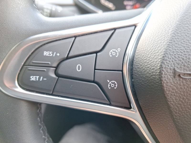 Used Renault Captur 2022 for sale - 76365306: Photo 15