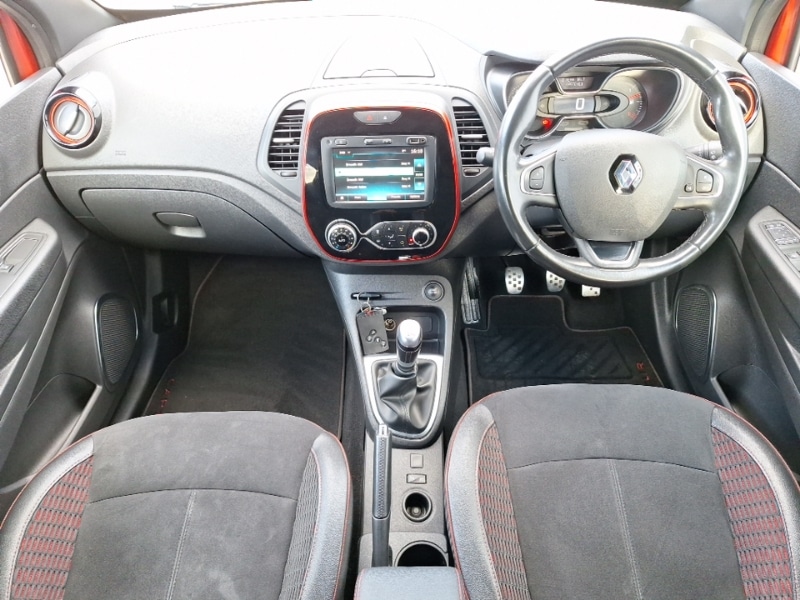 Used Renault Captur 2020 for sale - 78103529: Photo 2