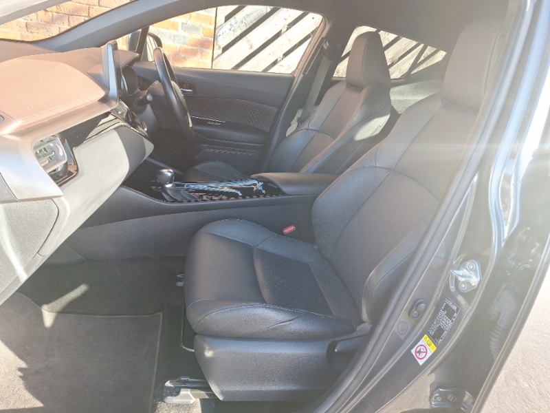 Used Toyota C-HR 2019 for sale - 76696046: Photo 5