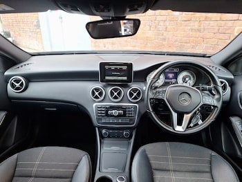 Used Mercedes-Benz A-Class 2015 for sale - 76492910: Photo