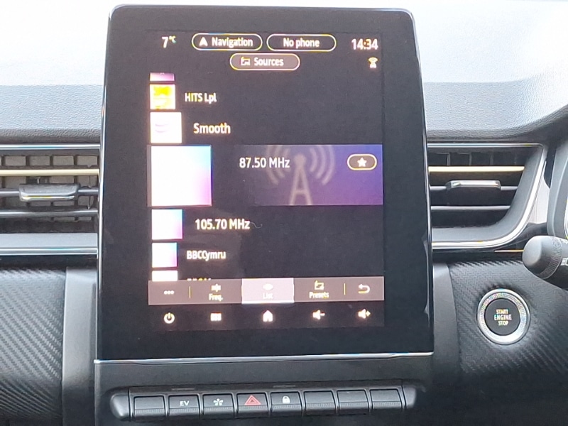 Used Renault Captur 2024 for sale - 76834491: Photo 10