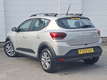 Used Dacia Sandero Stepway 2023 for sale - 78973057: Photo