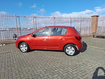 Used Dacia Sandero 2018 for sale - 75934099: Photo