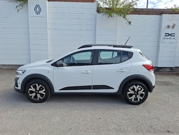 Used Dacia Sandero Stepway 2023 for sale - 79492967: Photo