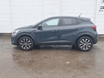 Used Renault Captur 2022 for sale - 77284499: Photo
