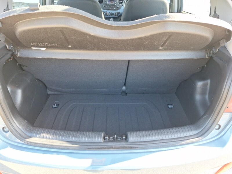 Used Hyundai i10 2016 for sale - 77933112: Photo 8