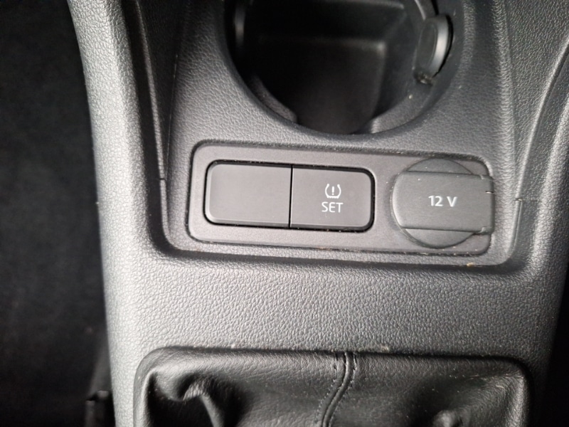 Used Volkswagen up! 2018 for sale - 77610806: Photo 18