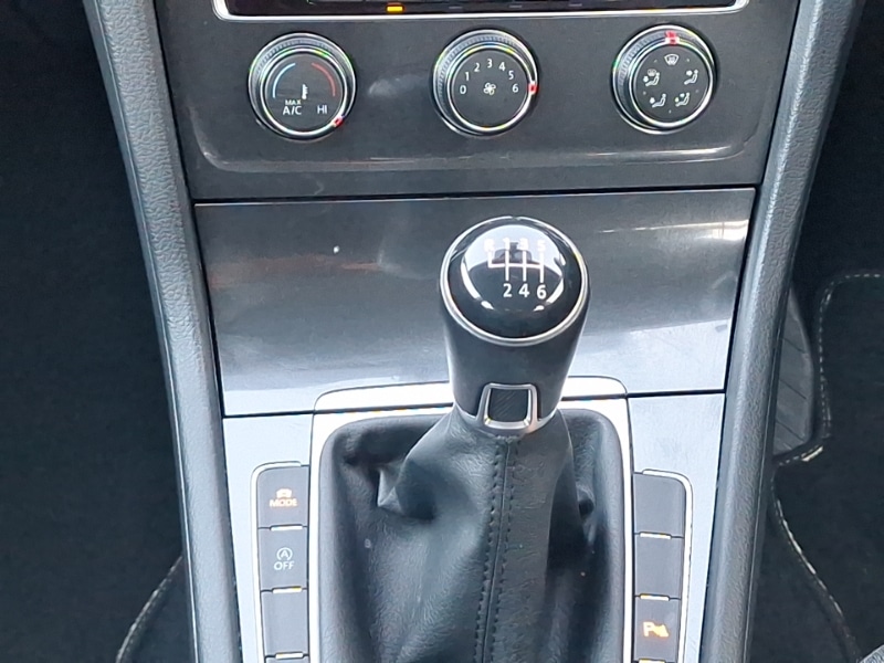 Used Volkswagen Golf 2018 for sale - 77118907: Photo 11