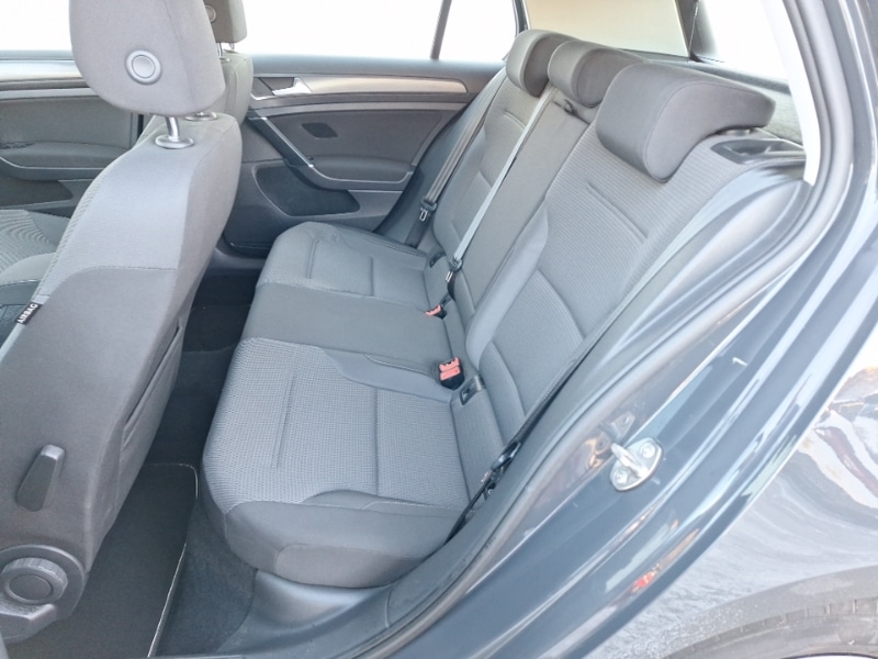 Used Volkswagen Golf 2018 for sale - 77118907: Photo 6