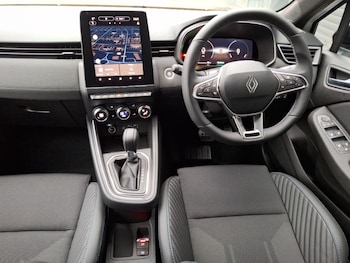 Used Renault Clio 2025 for sale - 77576818: Photo