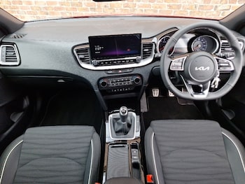 Used Kia Ceed 2025 for sale - 75591806: Photo
