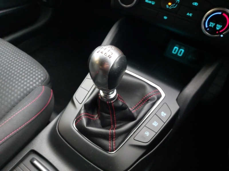 Used Ford Focus 2021 for sale - 76523936: Photo 16