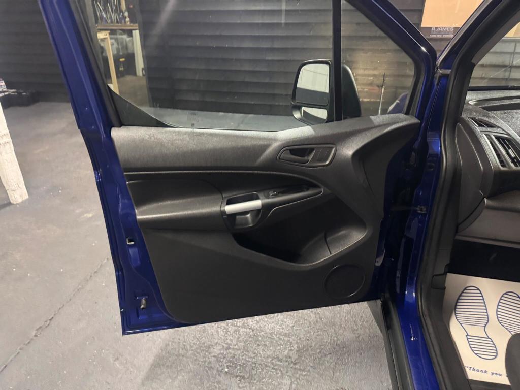 Used Ford Transit Connect 2015 for sale - 76329857: Photo 20
