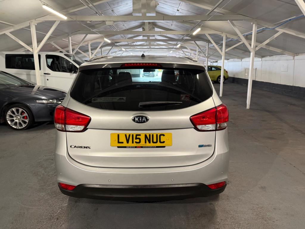 Used Kia Carens 2015 for sale - 78110120: Photo 5