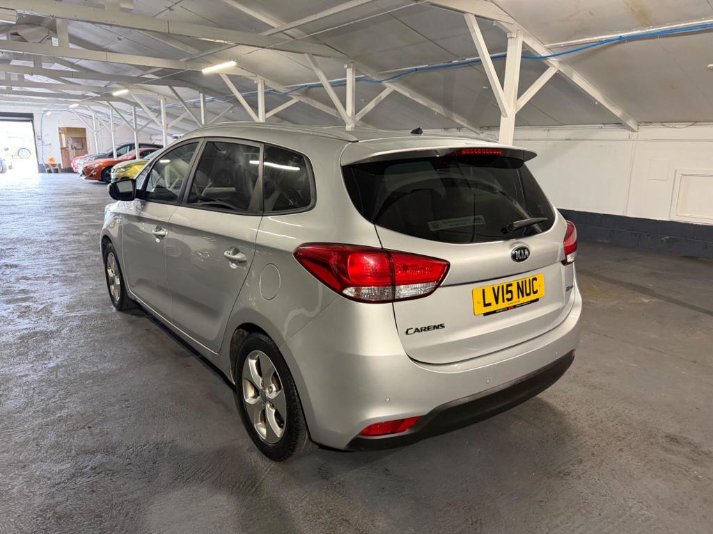 Used Kia Carens 2015 for sale - 78110120: Photo 6