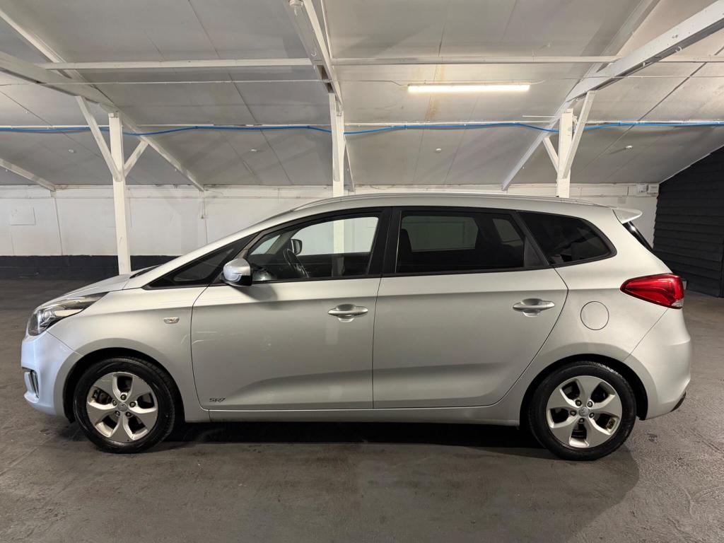 Used Kia Carens 2015 for sale - 78110120: Photo 7