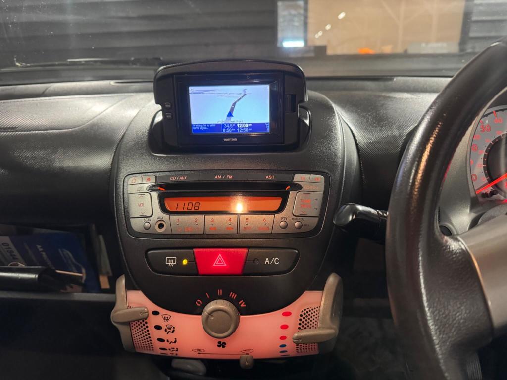 Used Toyota AYGO 2014 for sale - 76710665: Photo 11