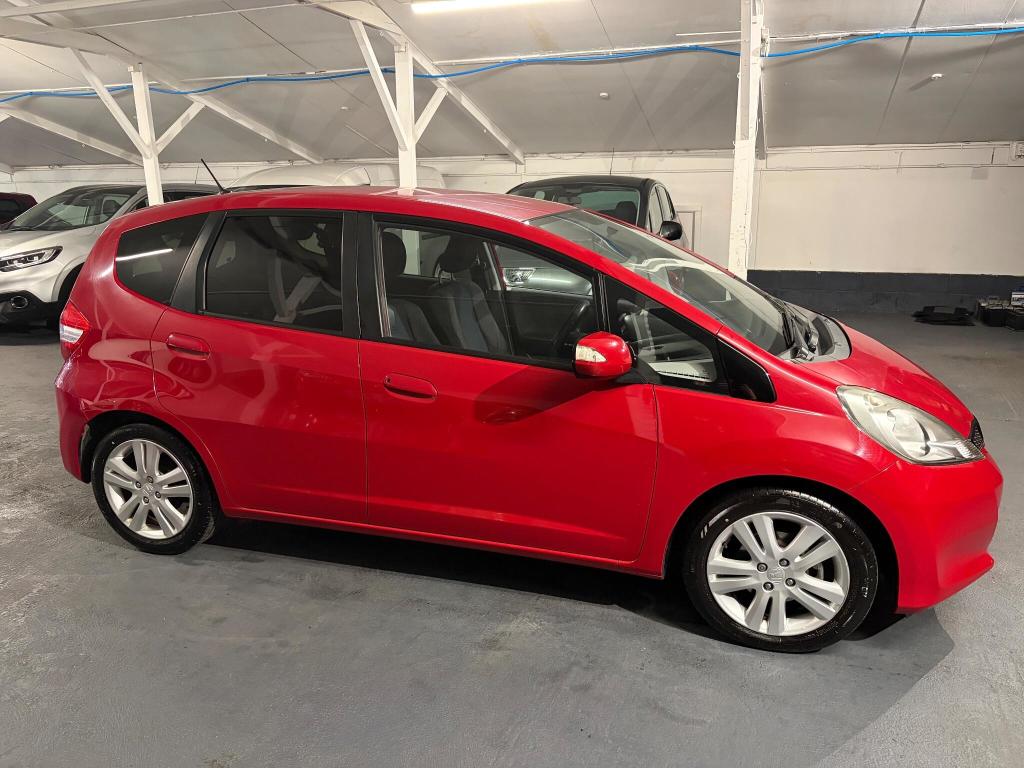 Used Honda Jazz 2014 for sale - 76076195: Photo 1