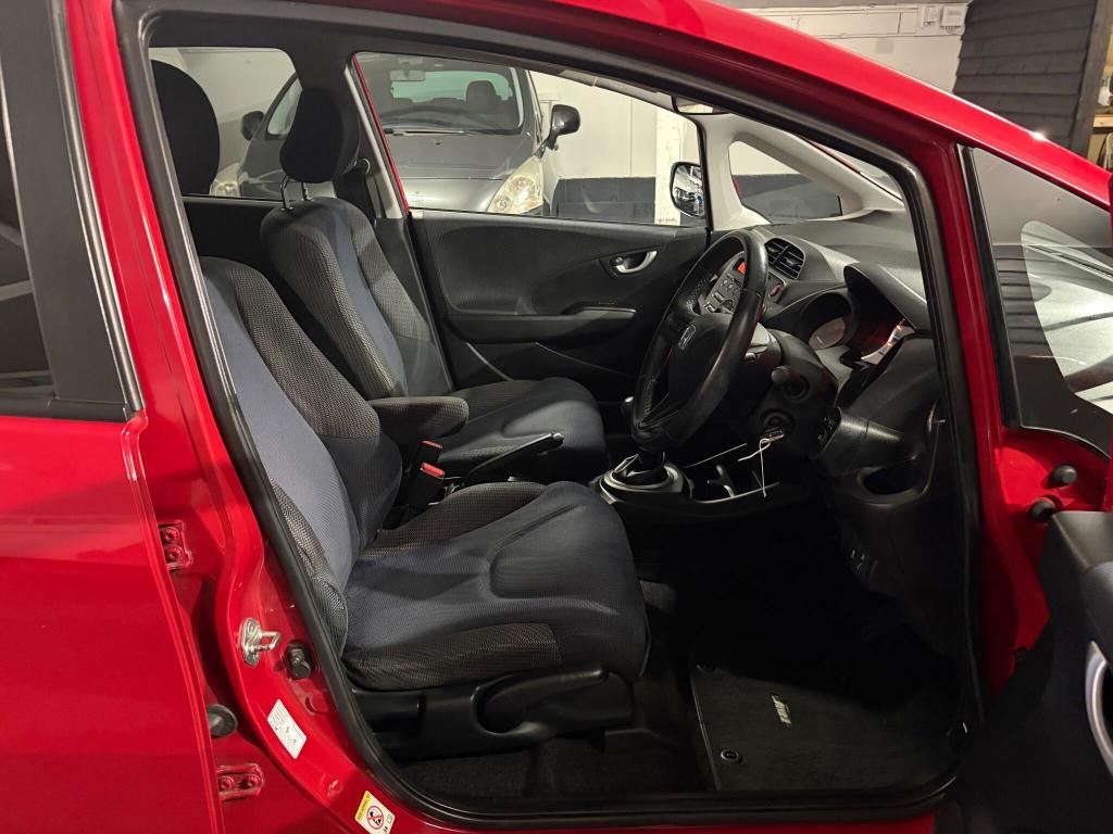 Used Honda Jazz 2014 for sale - 76076195: Photo 11