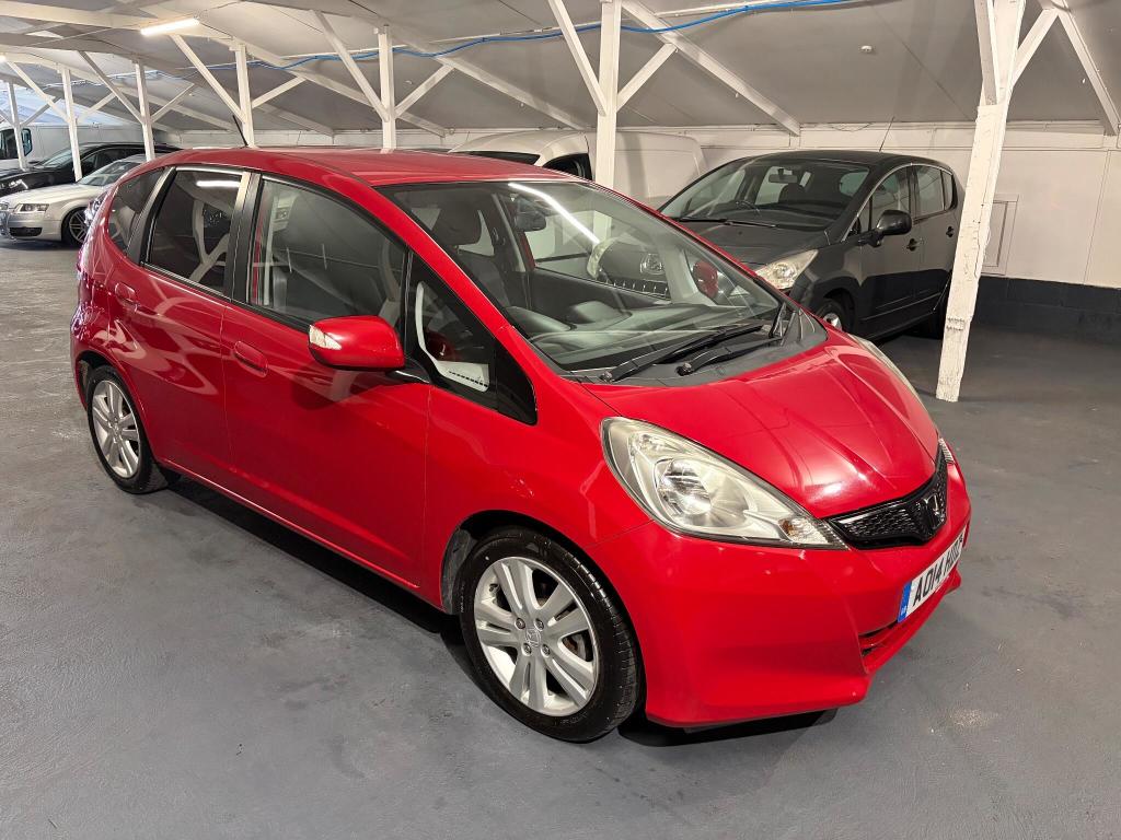 Used Honda Jazz 2014 for sale - 76076195: Photo 2