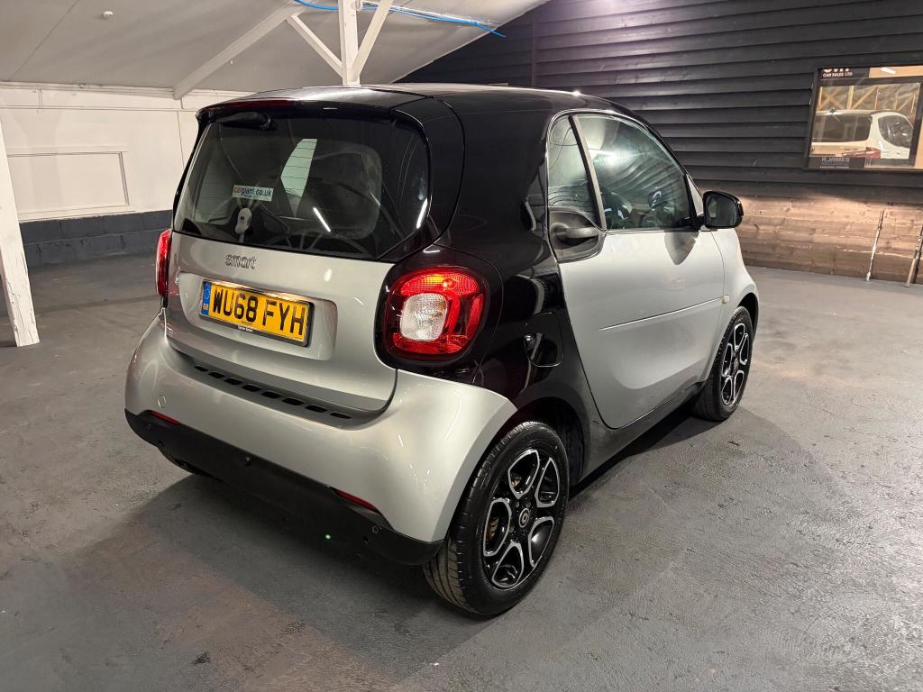 Used smart fortwo 2018 for sale - 76777133: Photo 11