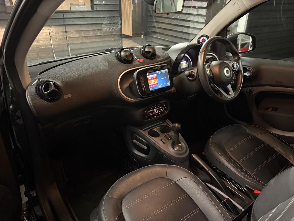 Used smart fortwo 2018 for sale - 76777133: Photo 21