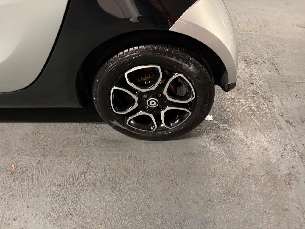 Used smart fortwo 2018 for sale - 76777133: Photo 24