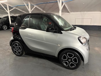 Used smart fortwo 2018 for sale - 76777133: Photo