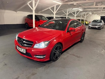 Used Mercedes-Benz C Class 2015 for sale - 77220637: Photo