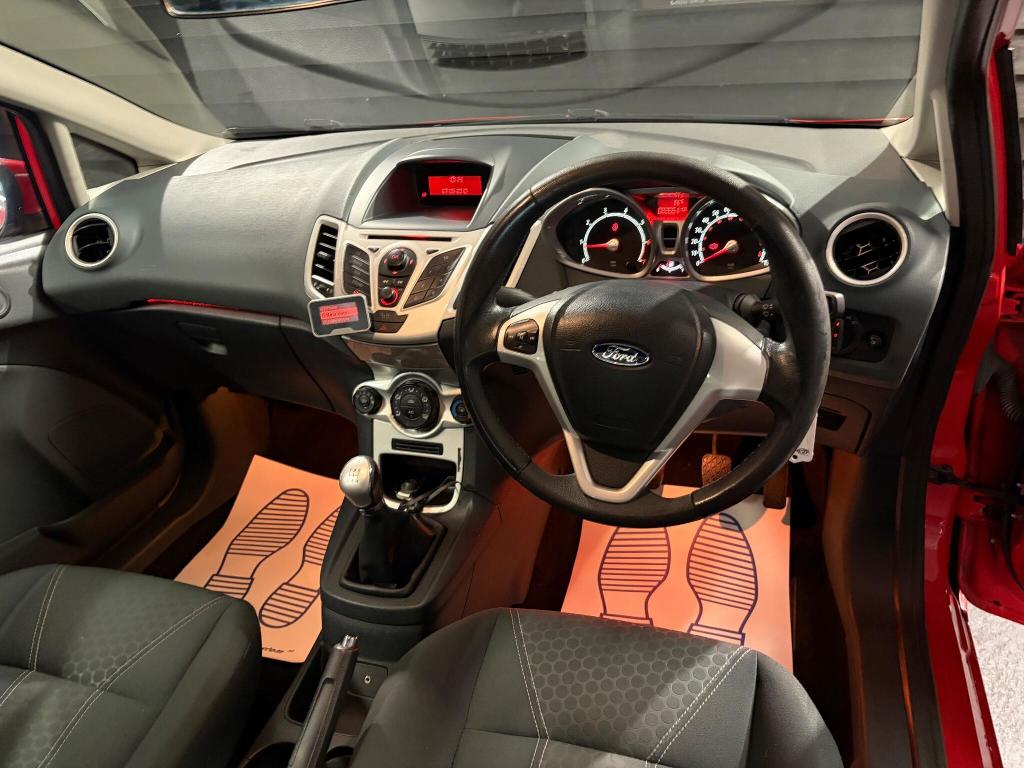 Used Ford Fiesta 2010 for sale - 76363157: Photo 12