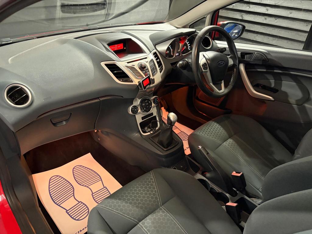 Used Ford Fiesta 2010 for sale - 76363157: Photo 18