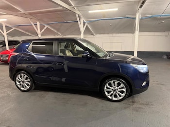 Used Ssangyong Tivoli 2015 for sale - 78110109: Photo