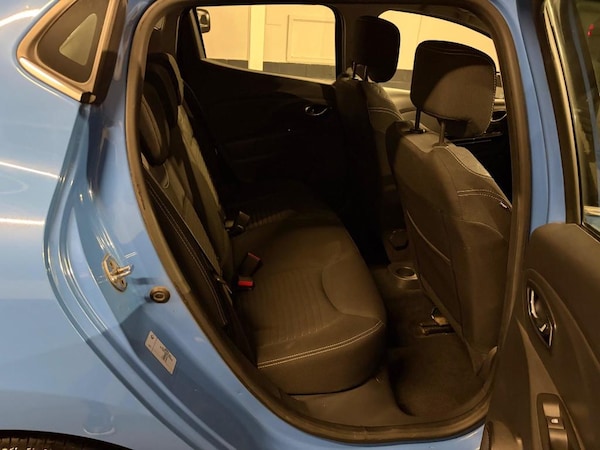 Used Renault Clio 2014 for sale - 76076191: Photo 16