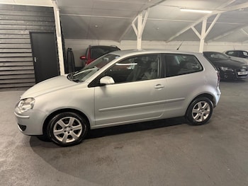 Used Volkswagen Polo 2009 for sale - 77871809: Photo