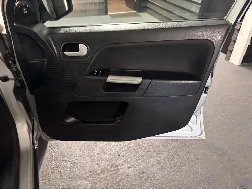 Used Ford Fusion 2010 for sale - 76317048: Photo 14