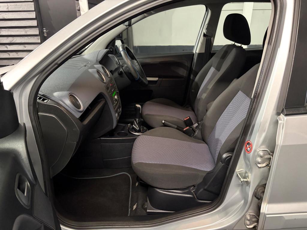 Used Ford Fusion 2010 for sale - 76317048: Photo 18