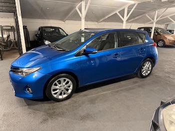 Used Toyota Auris 2015 for sale - 77687804: Photo