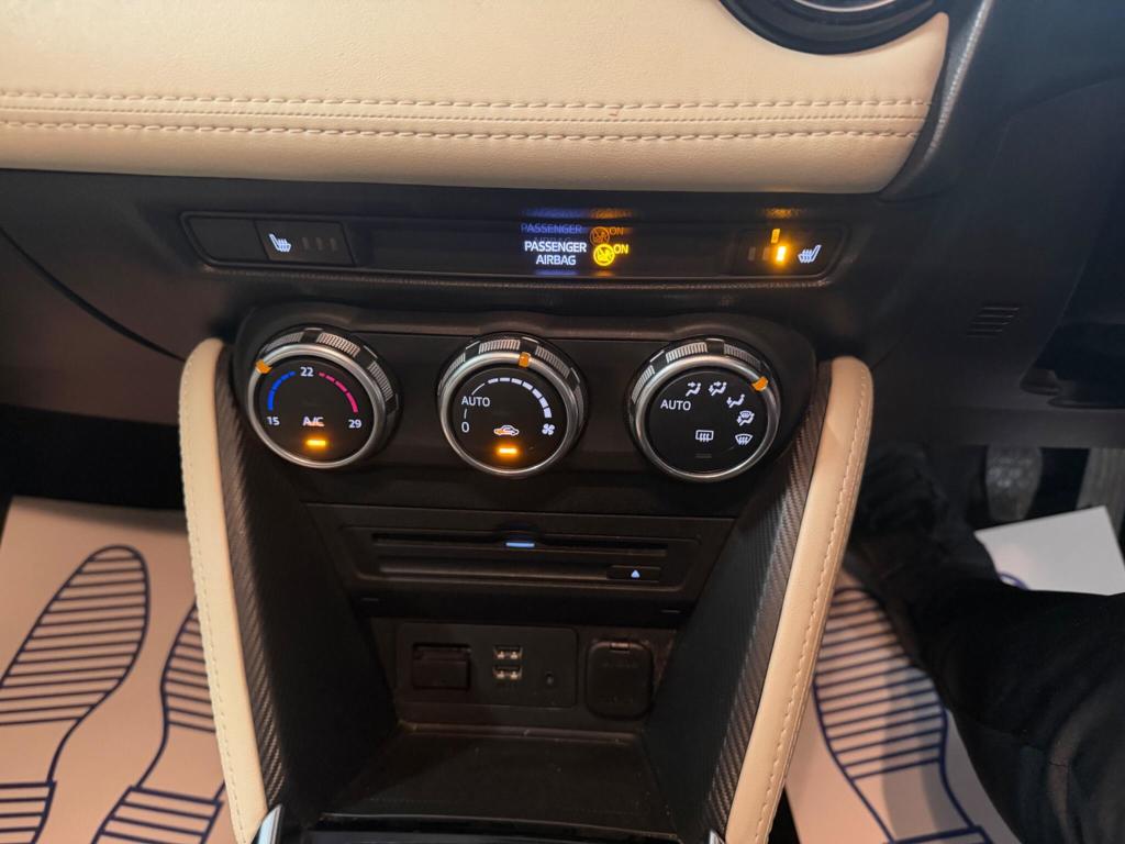 Used Mazda Mazda2 2016 for sale - 77460090: Photo 13