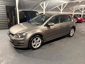 Used Volkswagen Golf 2014 for sale - 76363156: Photo