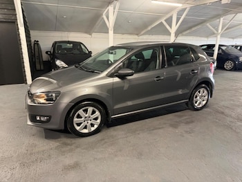 Used Volkswagen Polo 2014 for sale - 77607967: Photo