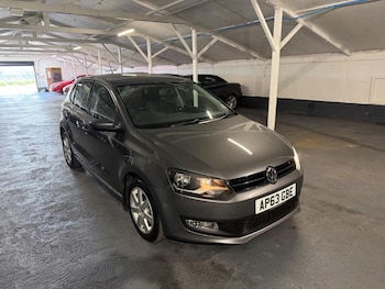 Used Volkswagen Polo 2014 for sale - 77607967: Photo