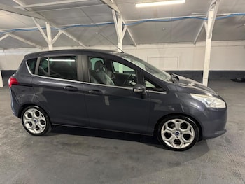 2014 - 1.0 EcoBoost 125 Titanium X 5dr