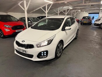 Used Kia Ceed 2017 for sale - 77436161: Photo