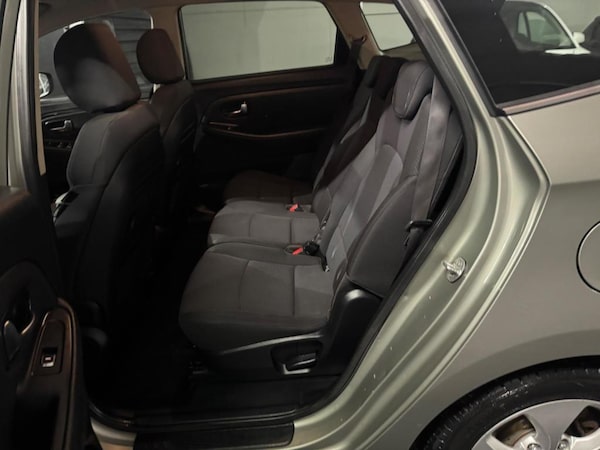 Used Kia Carens 2014 for sale - 75427206: Photo 19