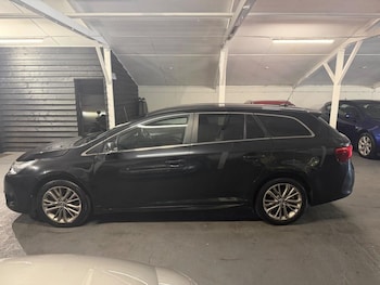 Used Toyota Avensis 2016 for sale - 78434110: Photo